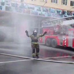 В Курске пожарный с 30-летним стажем ушел на заслуженный отдых В Курске пожарный с 30-летним стажем ушел на заслуженный отдых
