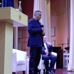 Александр Хинштейн встретился с жителями Медвенского района