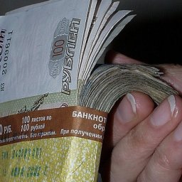 Курянка оплатила 151 штраф и налоги после разговора с приставом