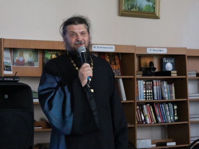 Курский священник в стихах описал последний саммит НАТО