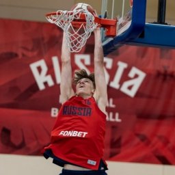 В сборную России по баскетболу пригласили 17-летнего спортсмена из Курска
