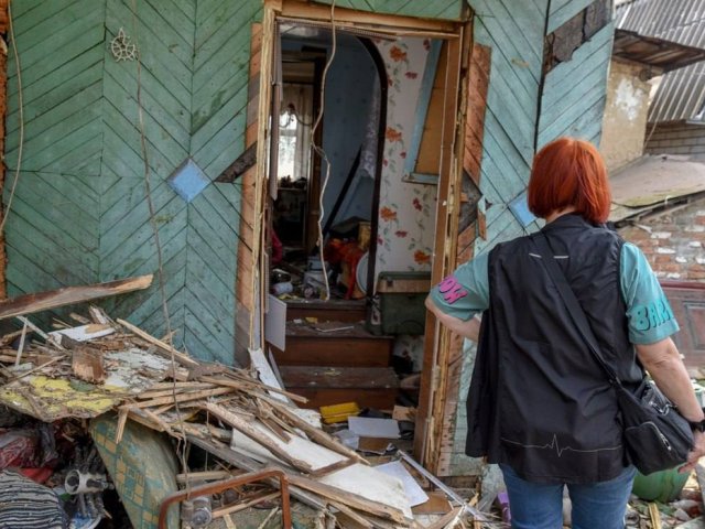 В Курской области за неделю атак ВСУ пострадало 15 частных и 8 многоквартирных домов